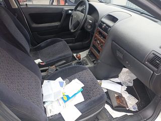 Opel Astra 2000-thumb-7