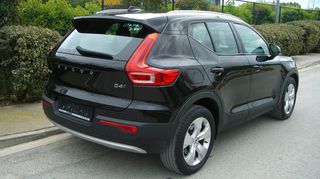 Volvo XC40 2019 D4 Momentum AWD-thumb-4