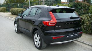 Volvo XC40 2019 D4 Momentum AWD-thumb-3