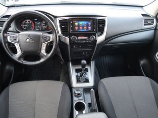 Mitsubishi L200 2021 Double Cab 2.2 Diesel Plus 4WD Automatic-thumb-7