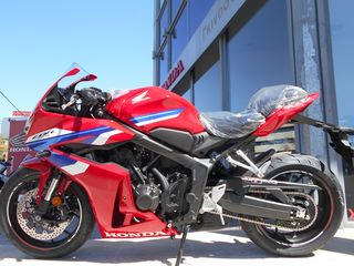 Honda CBR 650 '24 R 2024