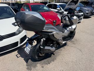 Honda ADV 350 2022 1 XEΡΙ ΑΠΟ ΗΛΙΚΙΩΜΕΝΟ ΜΕ ΓΝΗΣΙΑ ΒΑΛΙΤΣΑ-thumb-52