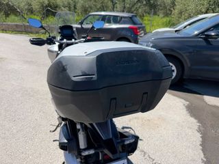 Honda ADV 350 2022 1 XEΡΙ ΑΠΟ ΗΛΙΚΙΩΜΕΝΟ ΜΕ ΓΝΗΣΙΑ ΒΑΛΙΤΣΑ-thumb-29