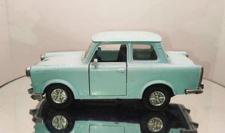 TRABANT 1:30-thumb-2