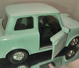 TRABANT 1:30-thumb-6