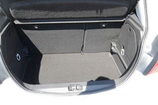 Opel Corsa 2017-thumb-4