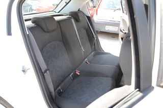 Opel Corsa 2017-thumb-11