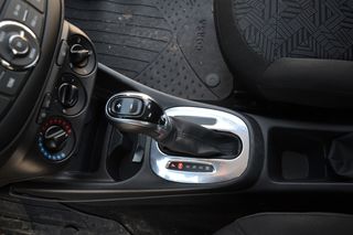 Opel Corsa 2017-thumb-14