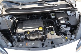 Opel Corsa 2017-thumb-17