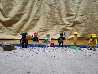 6 φιγούρες Playmobil + πειρατικό σεντούκι + διάφορα αξεσουάρ ΕΞΑΙΡΕΤΙΚΗ κατάσταση