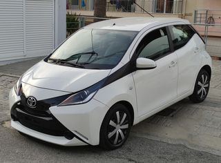 Toyota Aygo '16  1.0 x-play touch