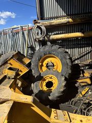 KOMATSU WB93R-2-thumb-1
