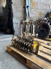 KOMATSU WB93R-2-thumb-1