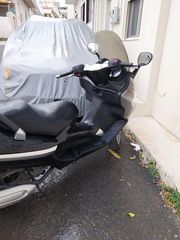 Piaggio XEvo 250 2008-thumb-2