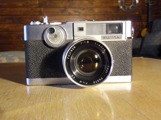  Φωτογραφική μηχανή Fujica V2 (1965)