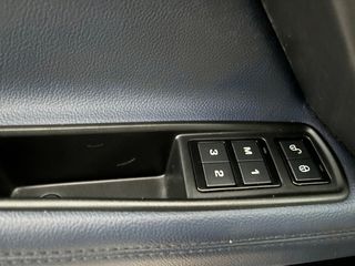 Jaguar XE 2015 20d R-Sport-thumb-57