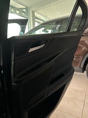 Jaguar XE 2015 20d R-Sport-thumb-63