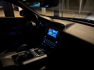 Jaguar XE 2015 20d R-Sport-thumb-30