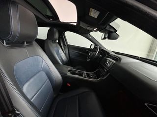 Jaguar XE 2015 20d R-Sport-thumb-34