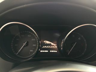Jaguar XE 2015 20d R-Sport-thumb-42