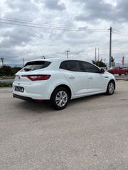 Renault Megane 2017-thumb-3