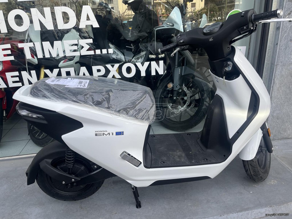 Honda 2024 EM1 e