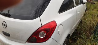 Opel Corsa 2011-thumb-3