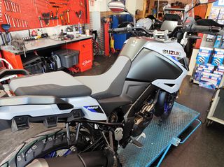 Suzuki V-Strom 1050SE 2026-thumb-2