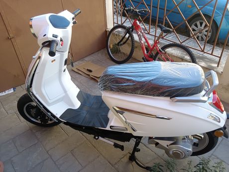 Μοτοσυκλέτα roller/scooter '23 ηλεκτρικο