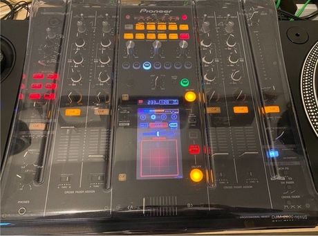 Pioneer DJM-2000 NEXUS + decksaver