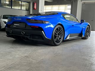 Maserati MC20 2023-thumb-1