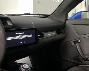 Maserati MC20 2023-thumb-31