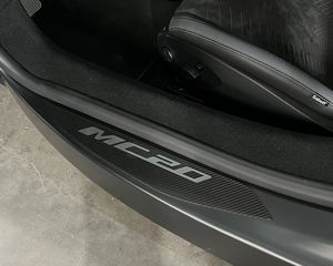 Maserati MC20 2023-thumb-32