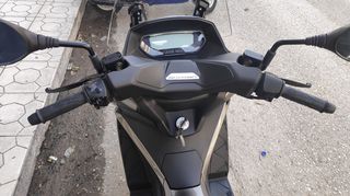 Kymco 2026 Skytown 125i E5+-thumb-17