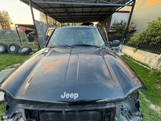 Καπό  jeep Cherokee 