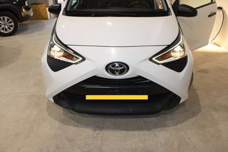 Toyota Aygo '21  1.0 x-play