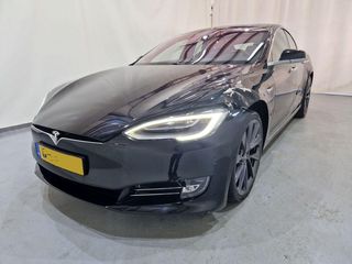 Tesla Model S '19