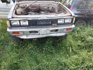Nissan PickUp 1990-thumb-5