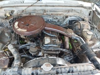 Nissan PickUp 1990-thumb-7