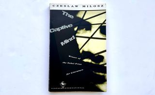 THE CAPTIVE MIND - by Czeslaw Milosz - International Edition 1990 - ΚΑΙΝΟΥΡΓΙΟ NEW