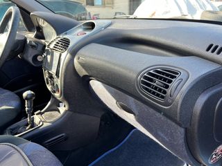 Peugeot 206 2000 1.4i Panorama LPG Υγραέριο (Τέλη Πληρωμένα)-thumb-12