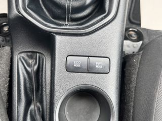 Toyota Hilux 2017-thumb-58