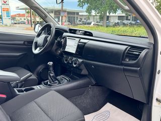 Toyota Hilux 2017-thumb-63