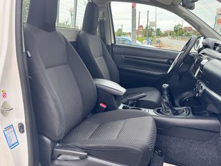 Toyota Hilux 2017-thumb-70