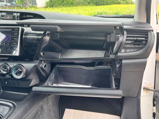 Toyota Hilux 2017-thumb-69