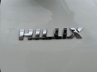 Toyota Hilux 2017-thumb-6