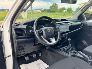 Toyota Hilux 2017-thumb-39
