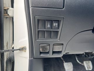 Toyota Hilux 2017-thumb-42