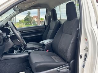 Toyota Hilux 2017-thumb-40