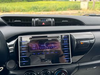 Toyota Hilux 2017-thumb-54